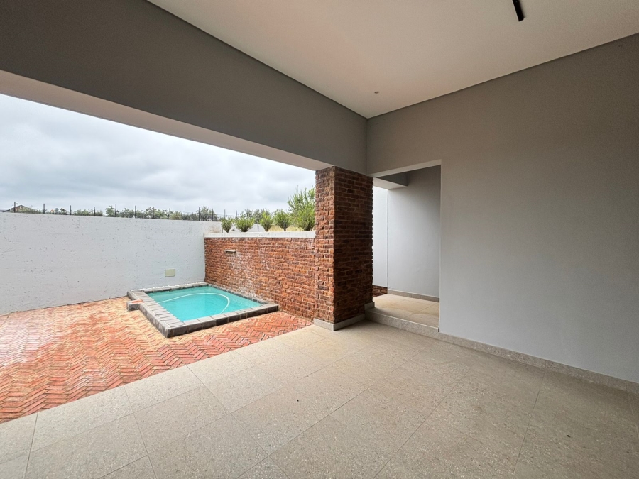3 Bedroom Property for Sale in Helderzicht Eco Estate North West